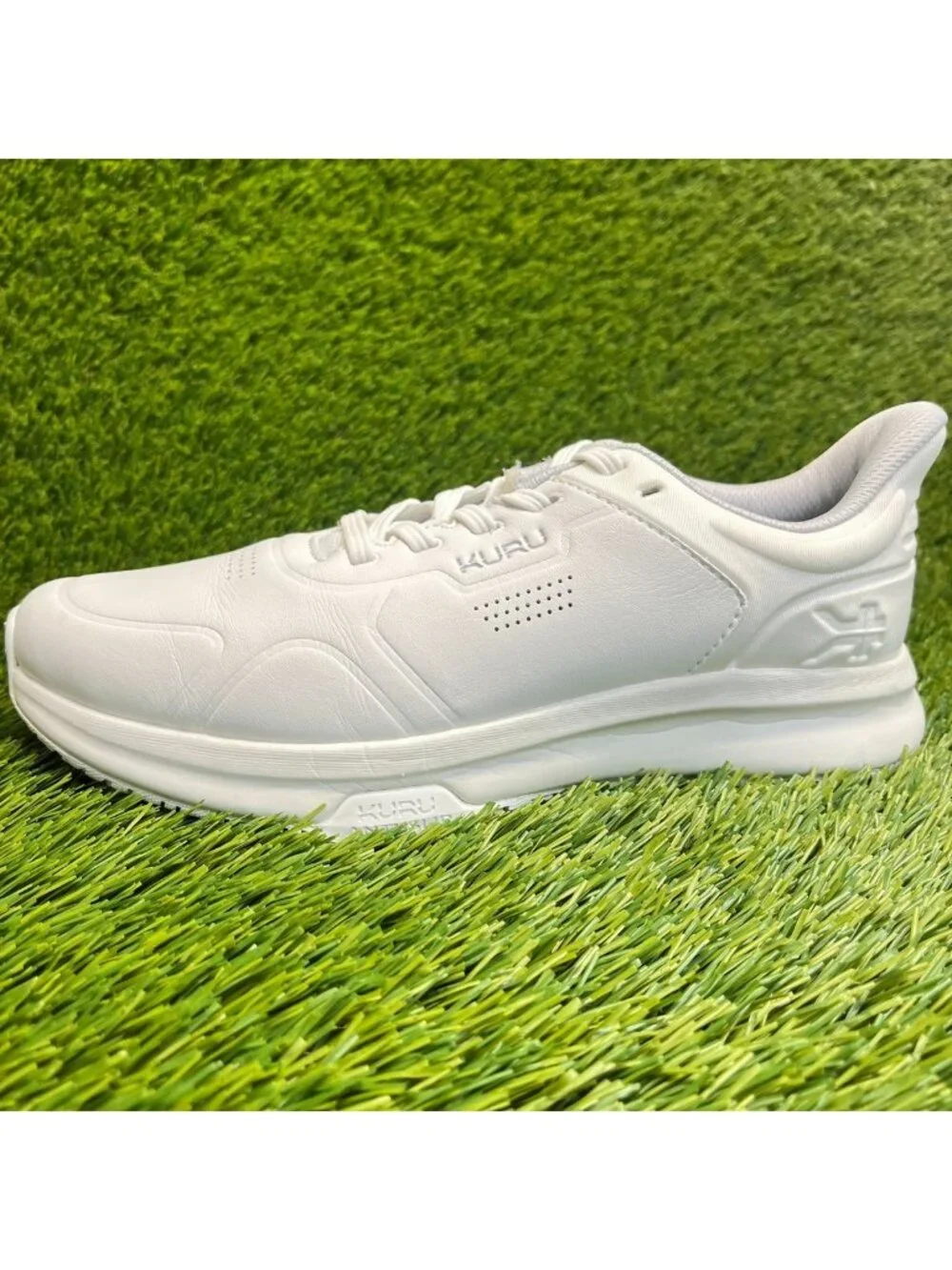 Kuru Shift Womens Size 7.5 White Athletic Walking Anti-Slip Shoes Sneakers